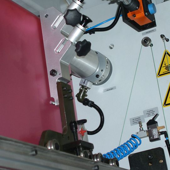 Folienverarbeitung mit Radial-Kraftsensor