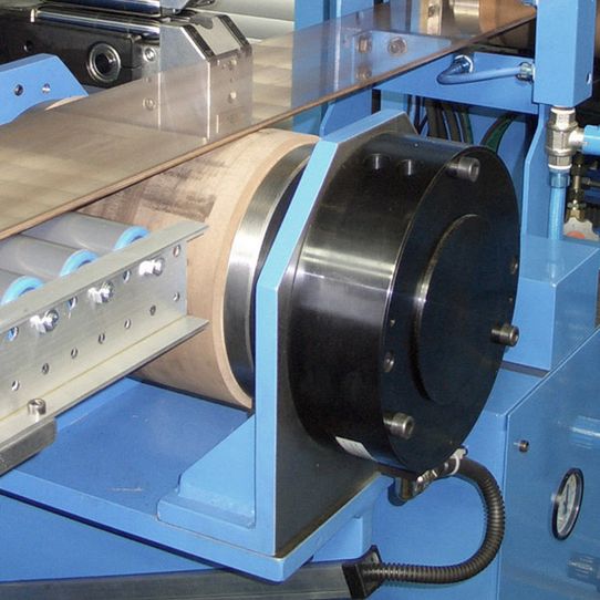 Kupfer Bandanlage mit Kraftmesslager